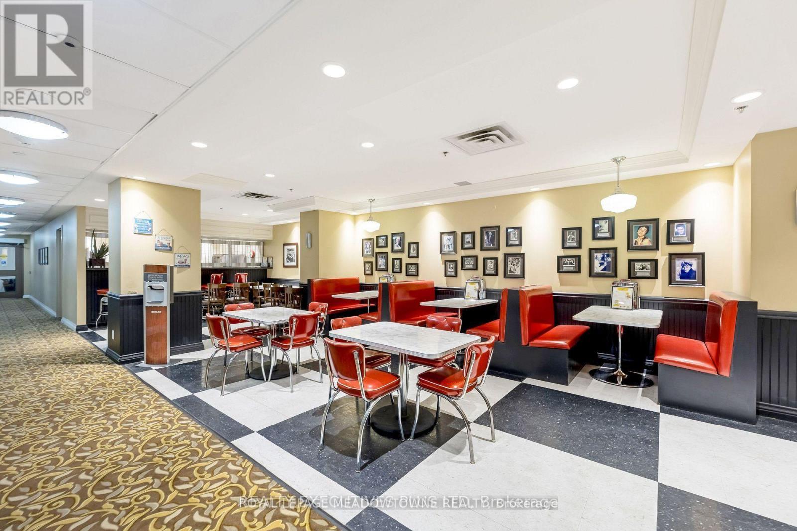 












313 - 830 SCOLLARD COURT

,
Mississauga,




Ontario
L5V0A2

