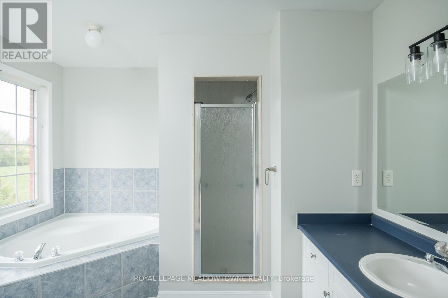 












833 WATSON TERRACE

,
Milton,




Ontario
L9T5Z8

