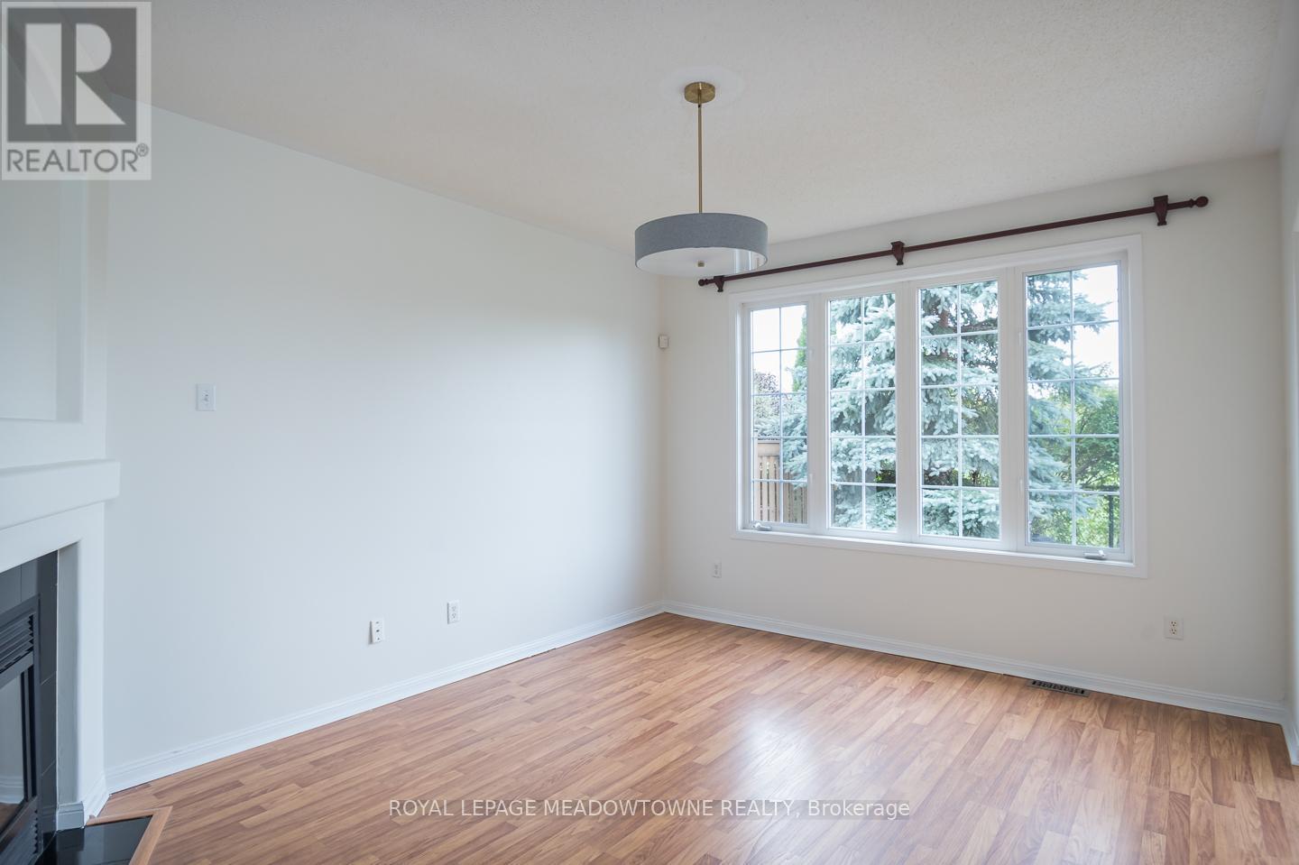 












833 WATSON TERRACE

,
Milton,




Ontario
L9T5Z8

