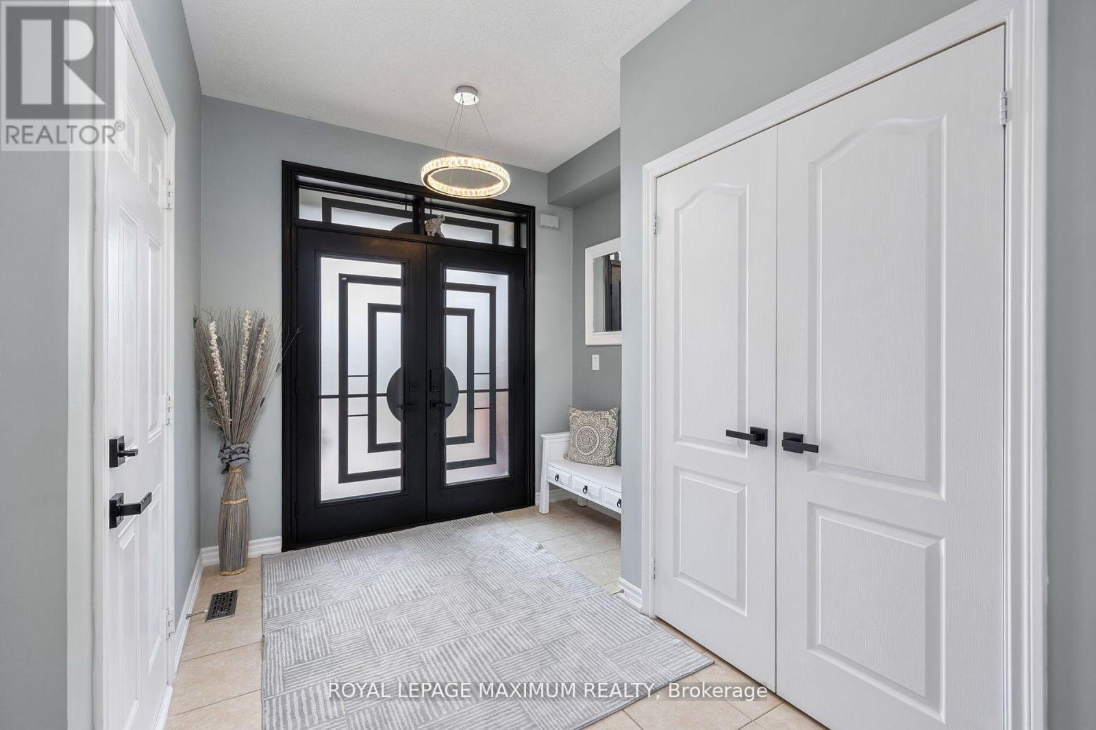 












32 BATTALION DRIVE

,
Essa,




Ontario
L0M1B4

