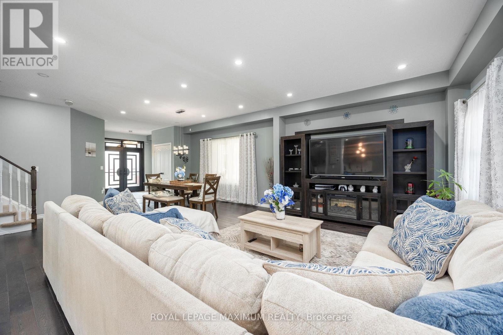 












32 BATTALION DRIVE

,
Essa,




Ontario
L0M1B4

