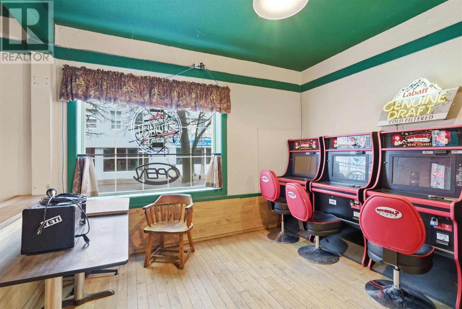 












24 WOODWARD|10 MURRAY STREET PARKING LOT

,
Blind River,




Ontario
P0R1B0

