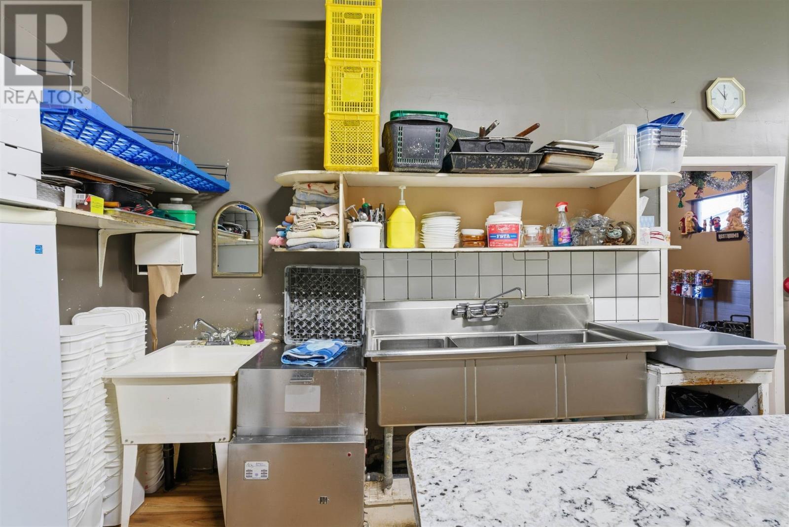 












24 WOODWARD|10 MURRAY STREET PARKING LOT

,
Blind River,




Ontario
P0R1B0

