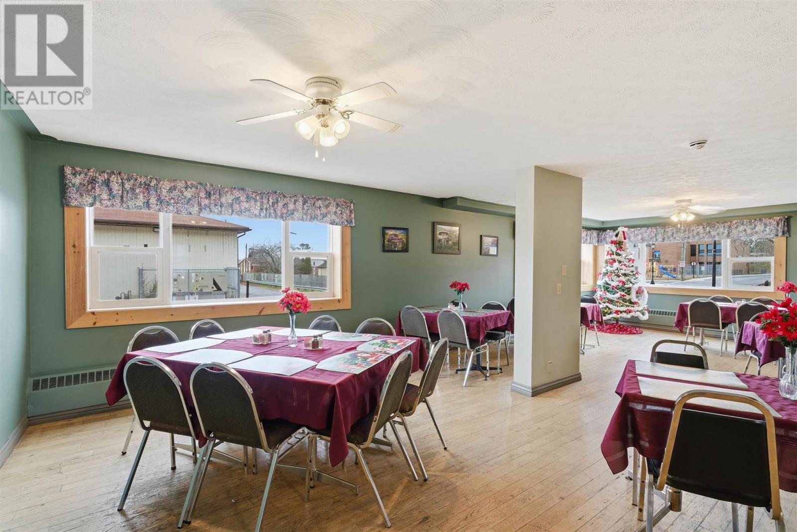 












24 WOODWARD|10 MURRAY STREET PARKING LOT

,
Blind River,




Ontario
P0R1B0

