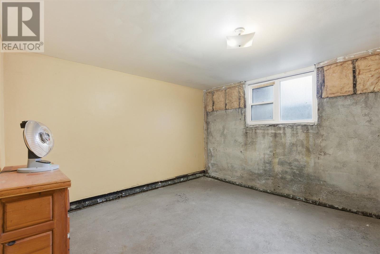 












24 WOODWARD|10 MURRAY STREET PARKING LOT

,
Blind River,




Ontario
P0R1B0

