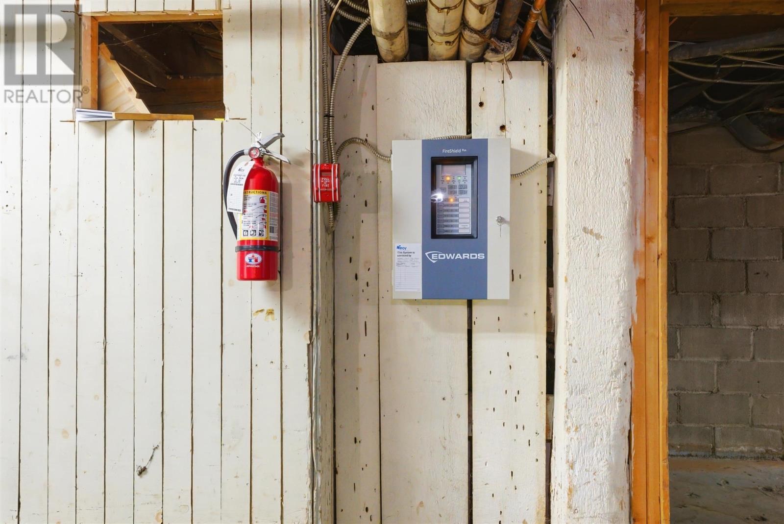 












24 WOODWARD|10 MURRAY STREET PARKING LOT

,
Blind River,




Ontario
P0R1B0

