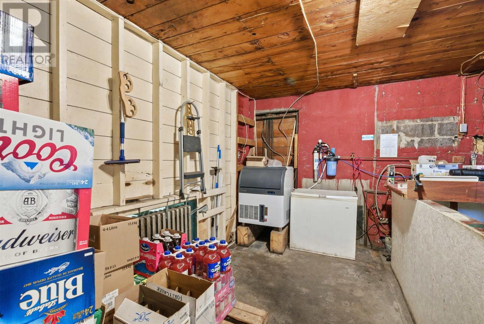 












24 WOODWARD|10 MURRAY STREET PARKING LOT

,
Blind River,




Ontario
P0R1B0

