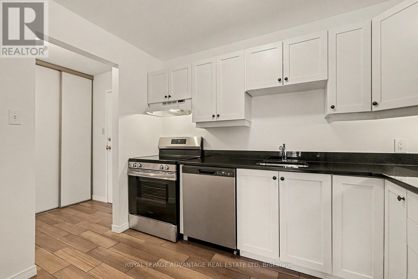 












205 - 40 PEARL STREET

,
Smiths Falls,




Ontario
K7A5B5

