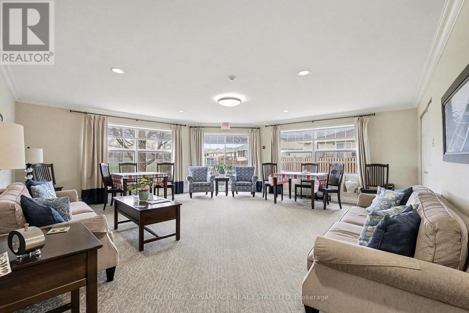 












205 - 40 PEARL STREET

,
Smiths Falls,




Ontario
K7A5B5

