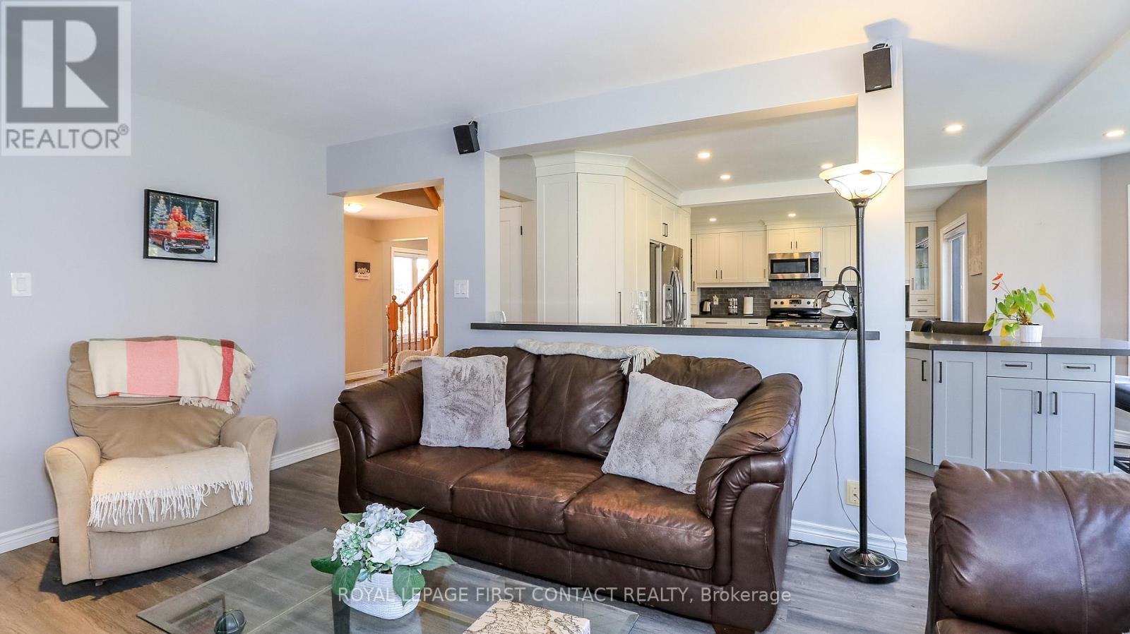 












133 BROWN STREET

,
Barrie,




Ontario
L4N7V7

