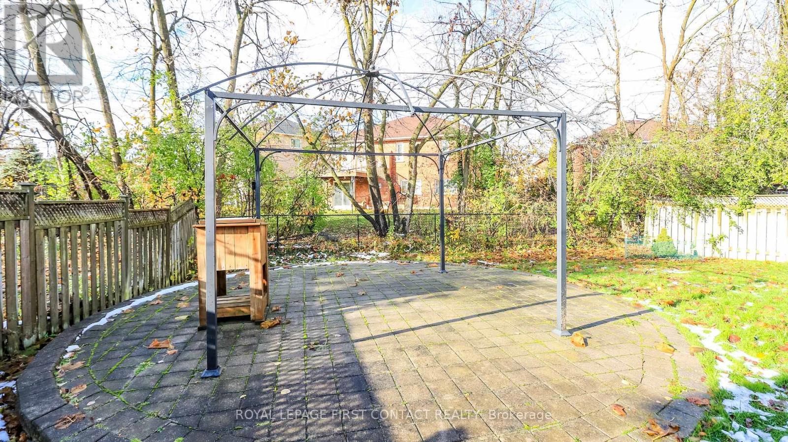 












133 BROWN STREET

,
Barrie,




Ontario
L4N7V7

