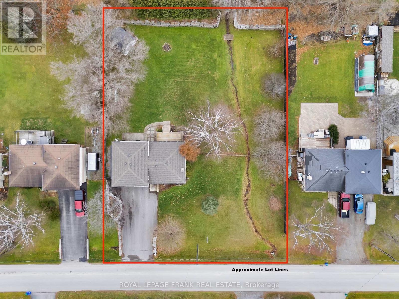 












33 YORK STREET

,
Georgina (Baldwin),




Ontario
L0C1L0

