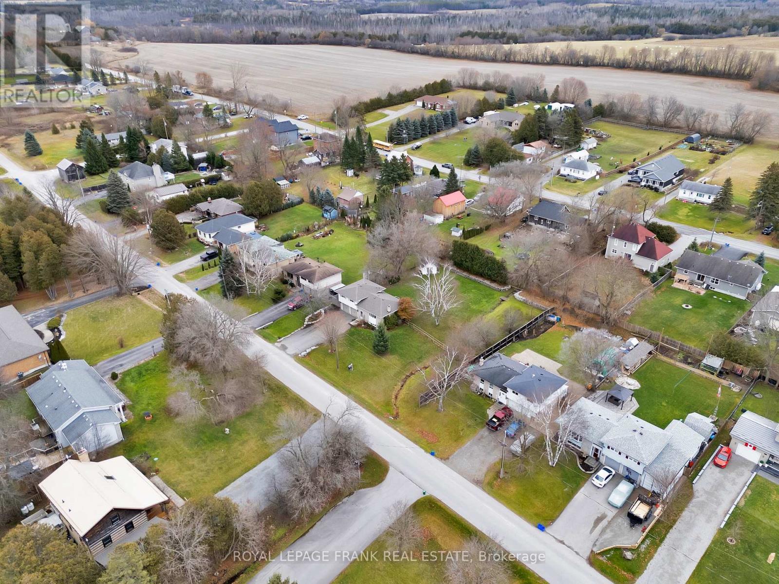 












33 YORK STREET

,
Georgina (Baldwin),




Ontario
L0C1L0

