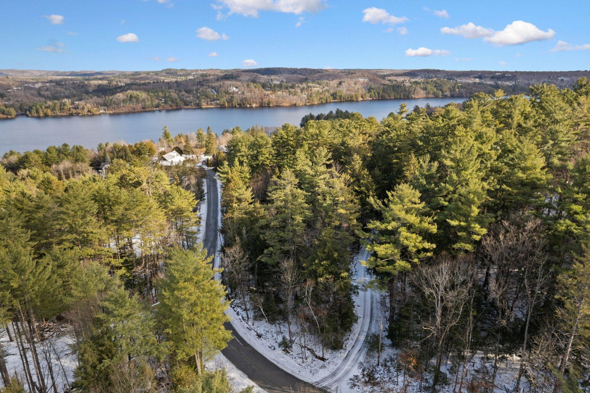 












Ch. Ojai

,
Chelsea,







QC
J9B1Y7

