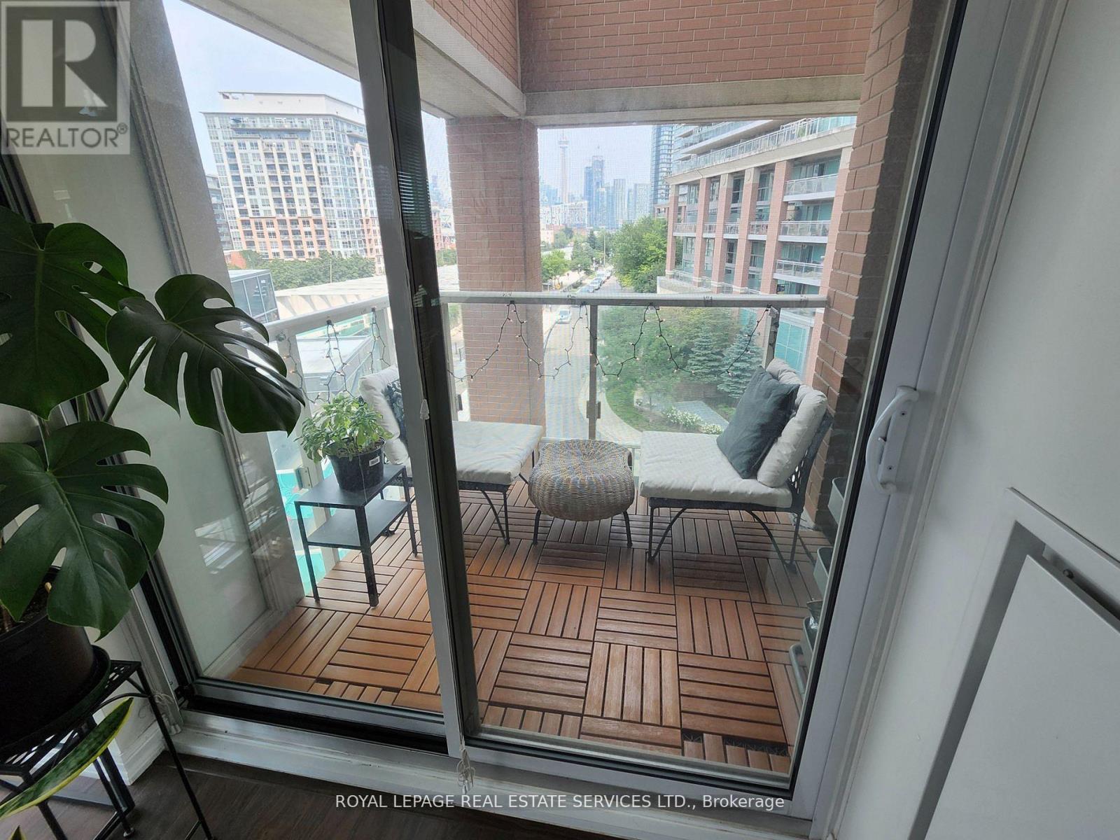 












502 - 125 WESTERN BATTERY ROAD

,
Toronto,




Ontario
M6K3R8

