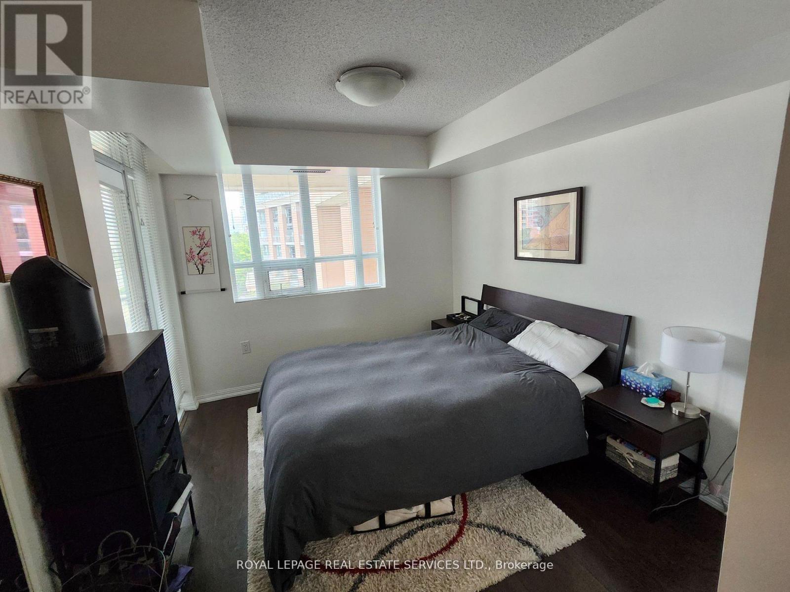 












502 - 125 WESTERN BATTERY ROAD

,
Toronto,




Ontario
M6K3R8

