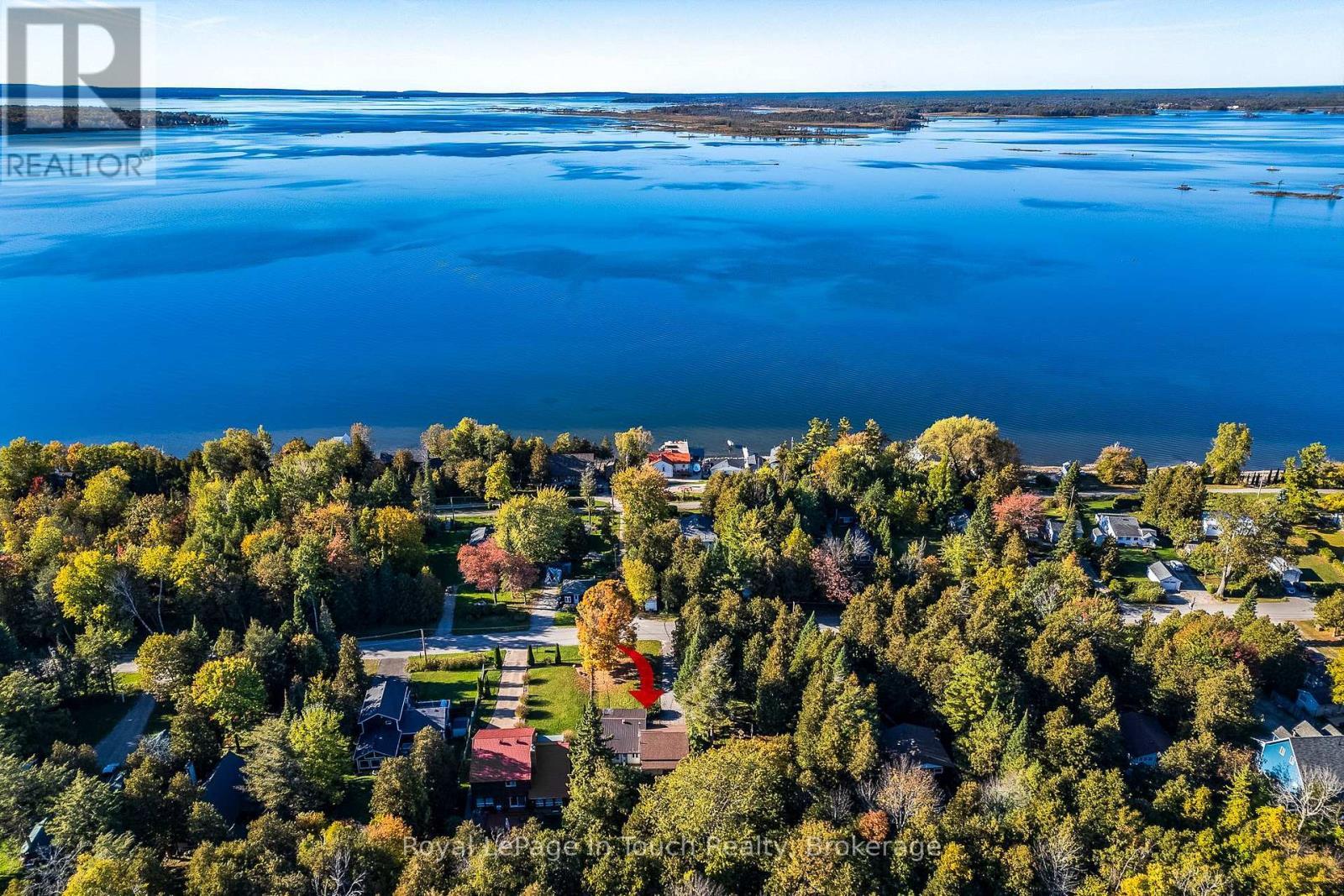 












77 KING ROAD

,
Tay (Waubaushene),




Ontario
L0K2C0

