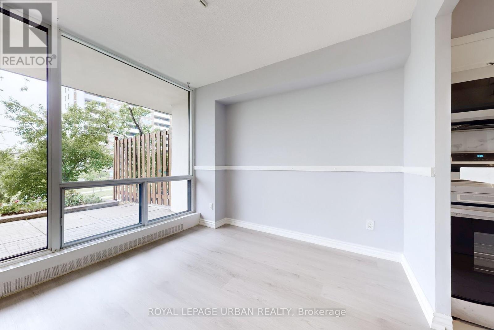 












102 - 20 SUNRISE AVENUE

,
Toronto,




Ontario
M4A2R2

