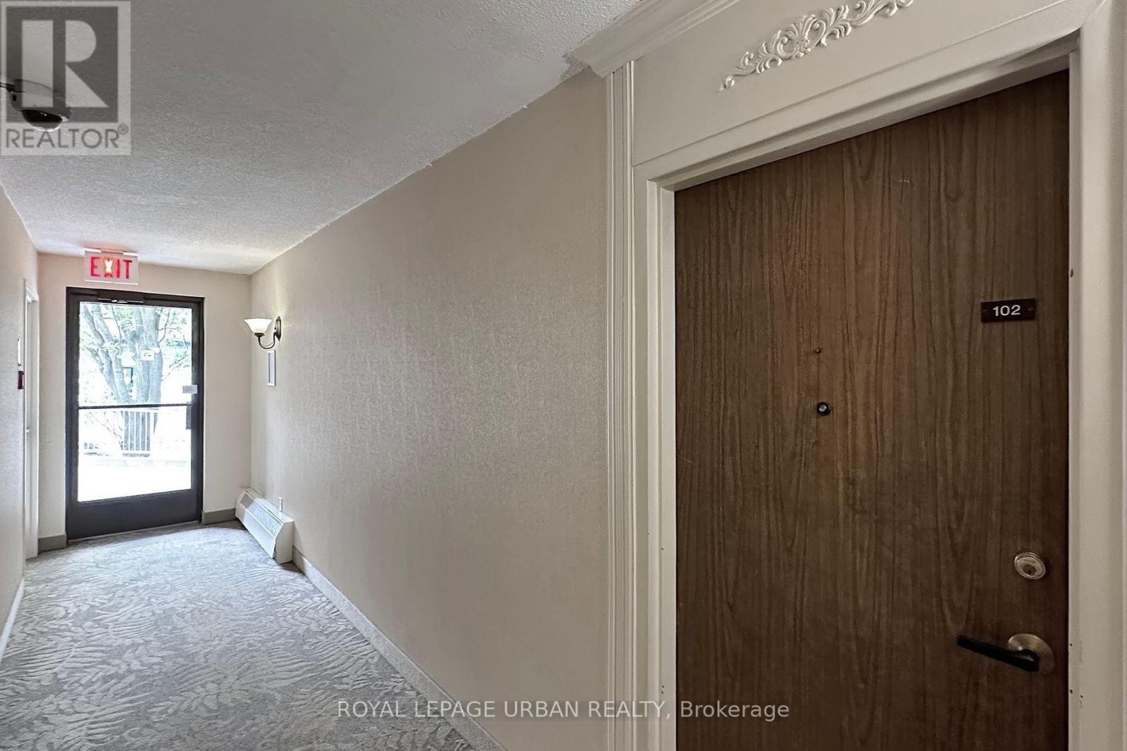 












102 - 20 SUNRISE AVENUE

,
Toronto,




Ontario
M4A2R2

