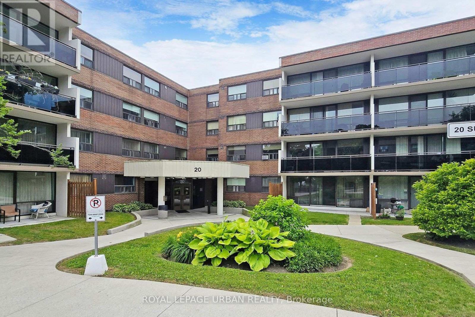 












102 - 20 SUNRISE AVENUE

,
Toronto,




Ontario
M4A2R2

