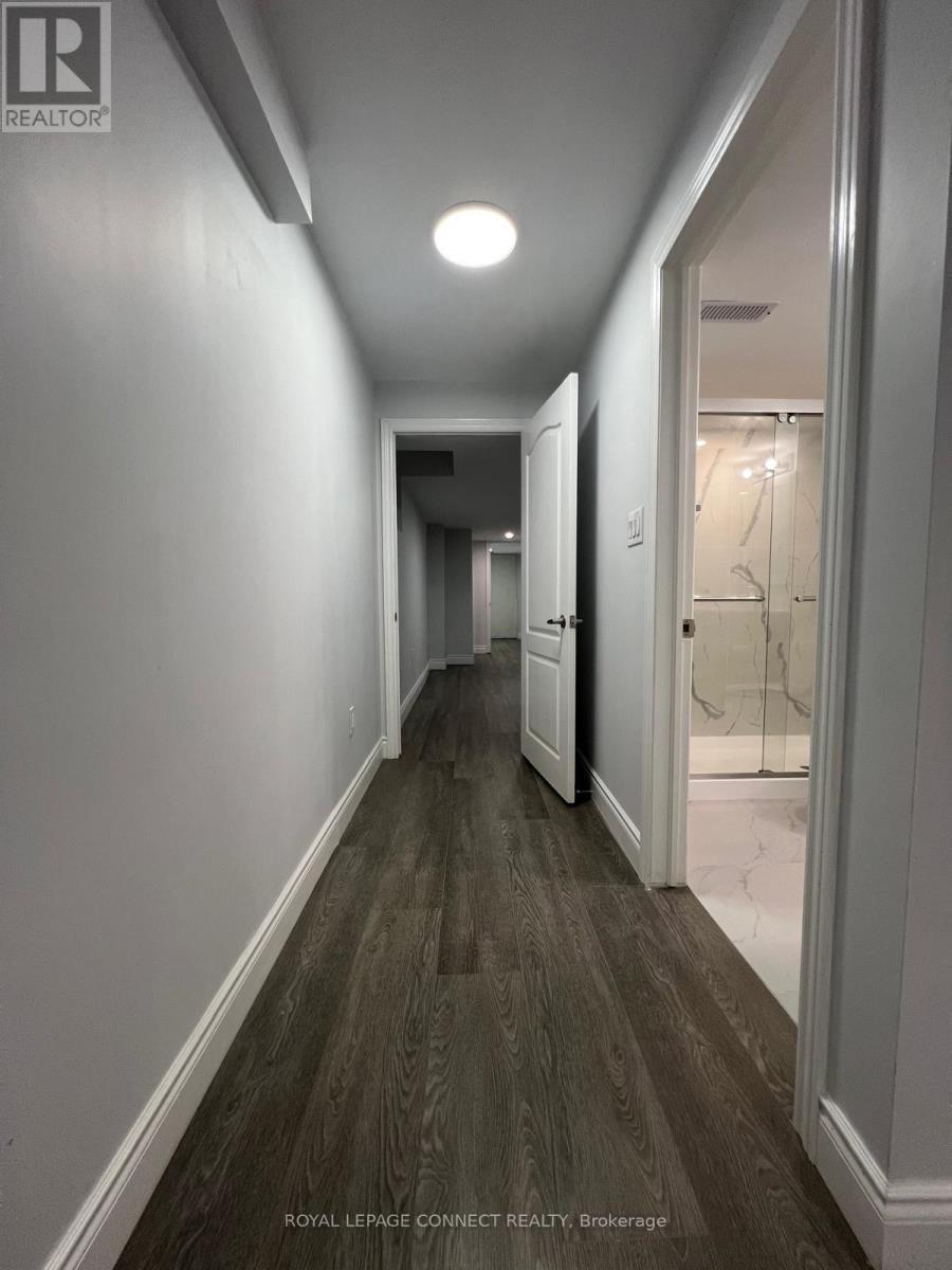 












BSMT - 8 EVANWOOD CRESCENT

,
Brampton,




Ontario
L6X0P8

