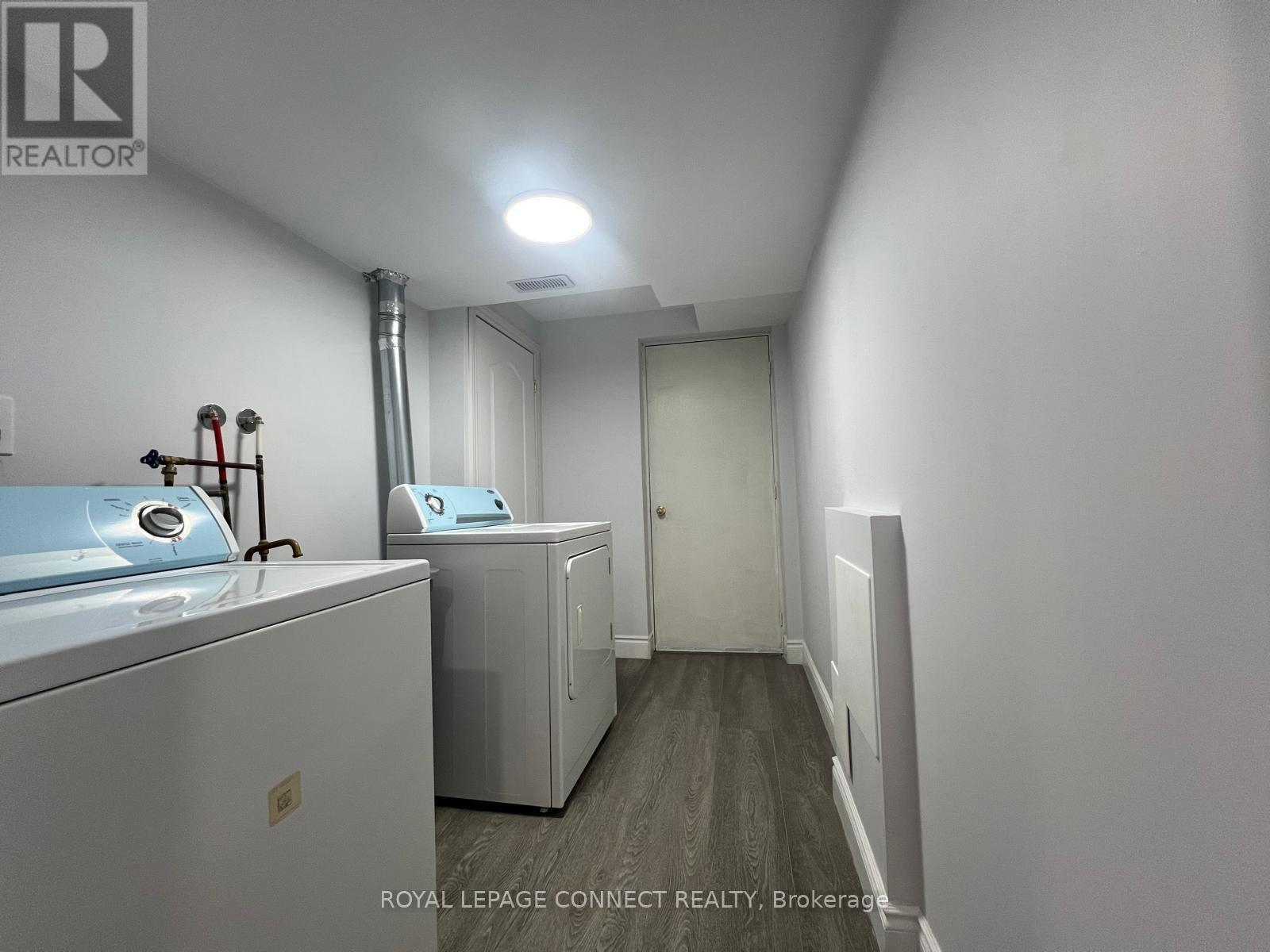 












BSMT - 8 EVANWOOD CRESCENT

,
Brampton,




Ontario
L6X0P8

