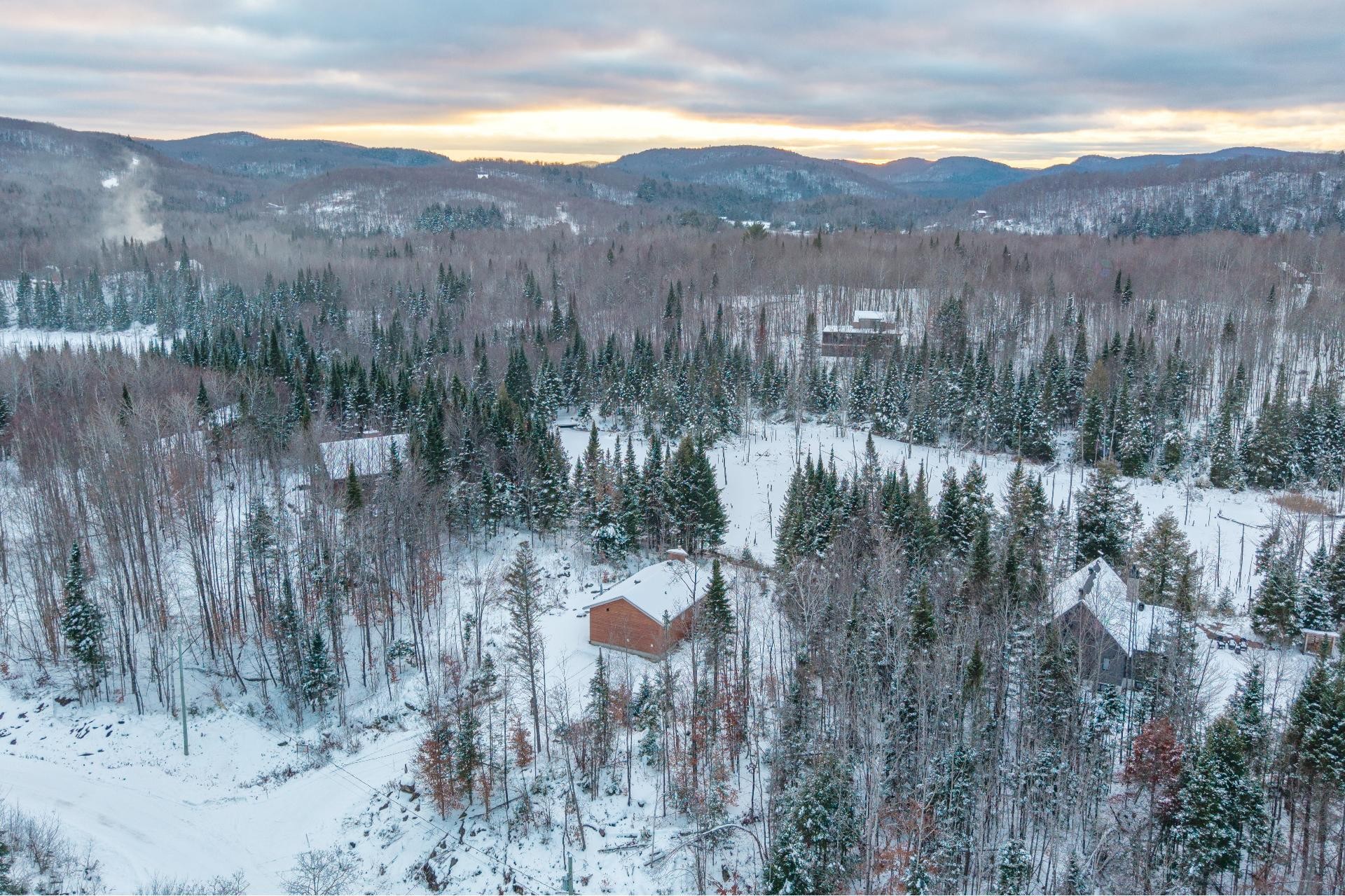 









232


Ch. des Monarques

,
Amherst,




QC
J0T2L0

