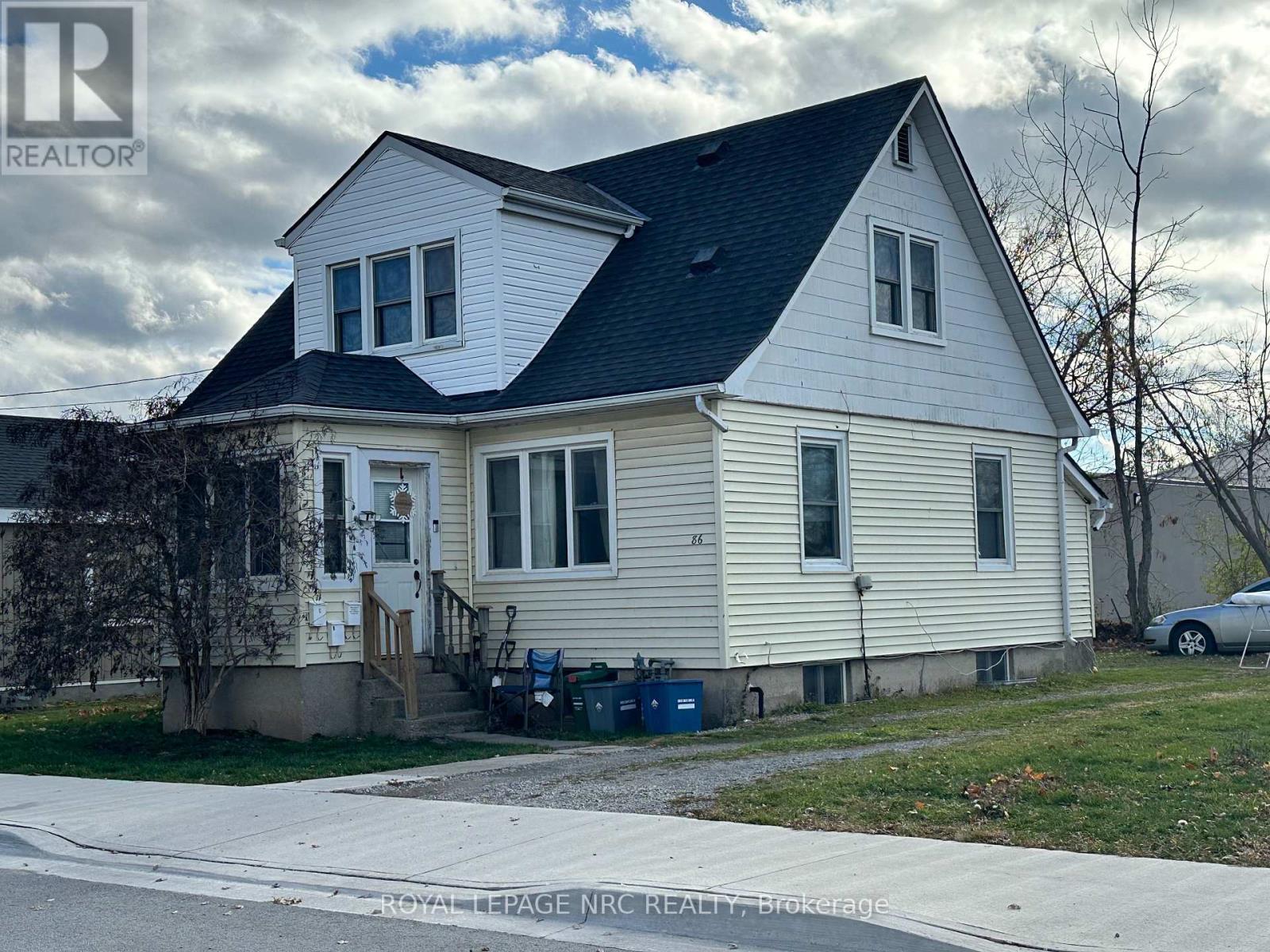 












86 IDYLEWYLDE STREET

,
Fort Erie (Central),




Ontario
L2A2L9

