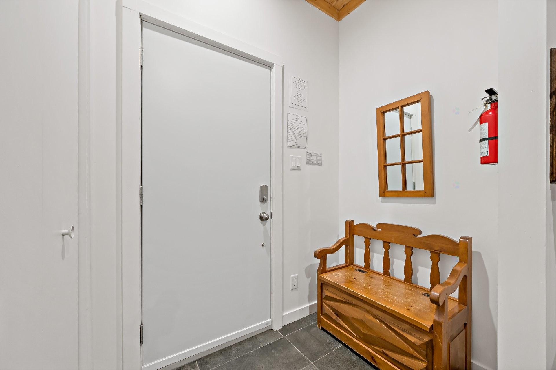 









171


Ch. du Retour-aux-Sources

,
Amherst,




QC
J0T2L0

