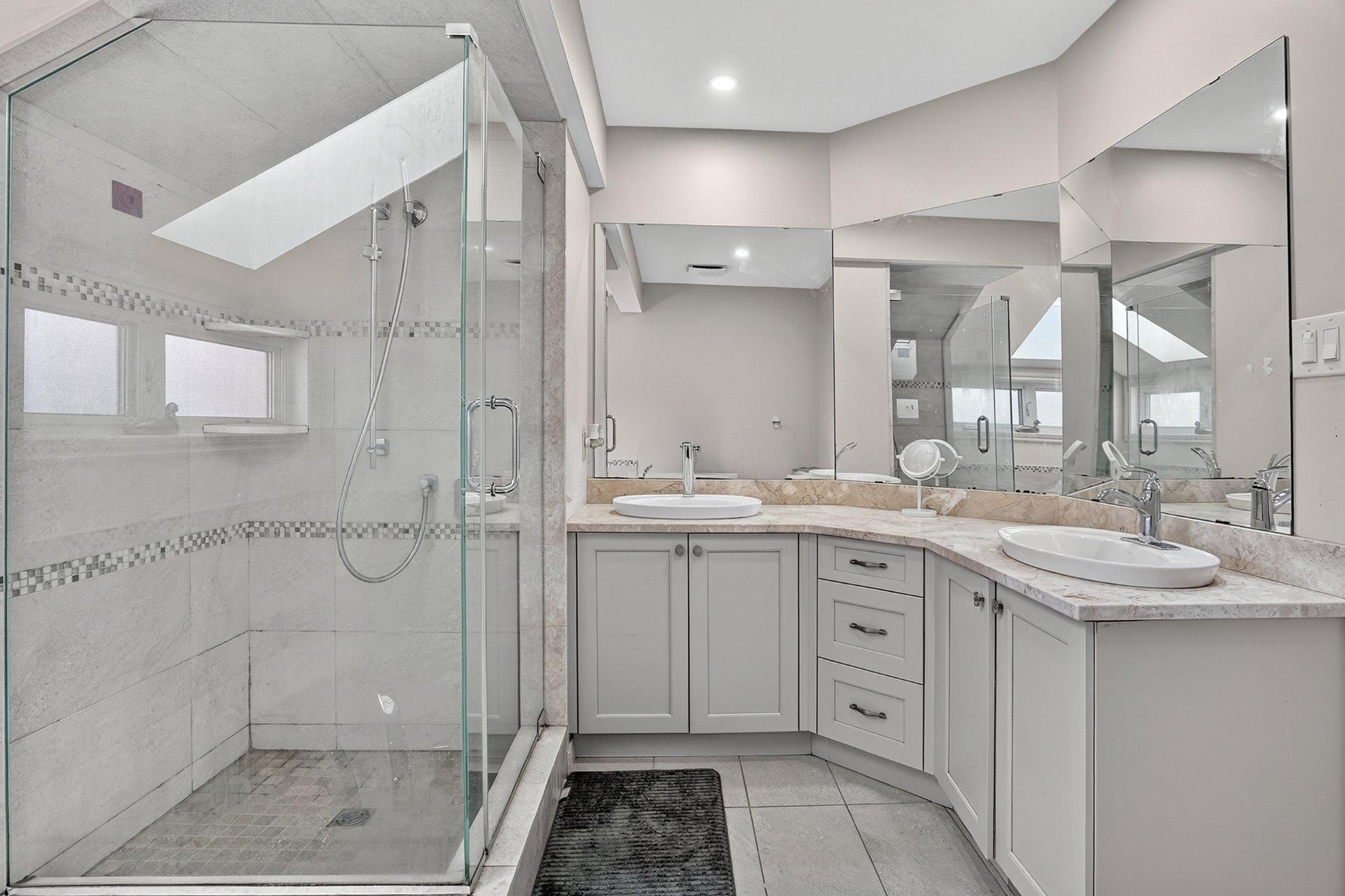 









560


Rue Maugue

,
Montréal (L'Île-Bizard/Sainte-Geneviève),




QC
H9C2T4

