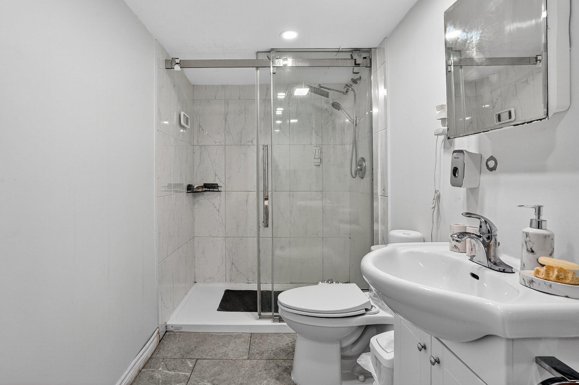 









560


Rue Maugue

,
Montréal (L'Île-Bizard/Sainte-Geneviève),




QC
H9C2T4

