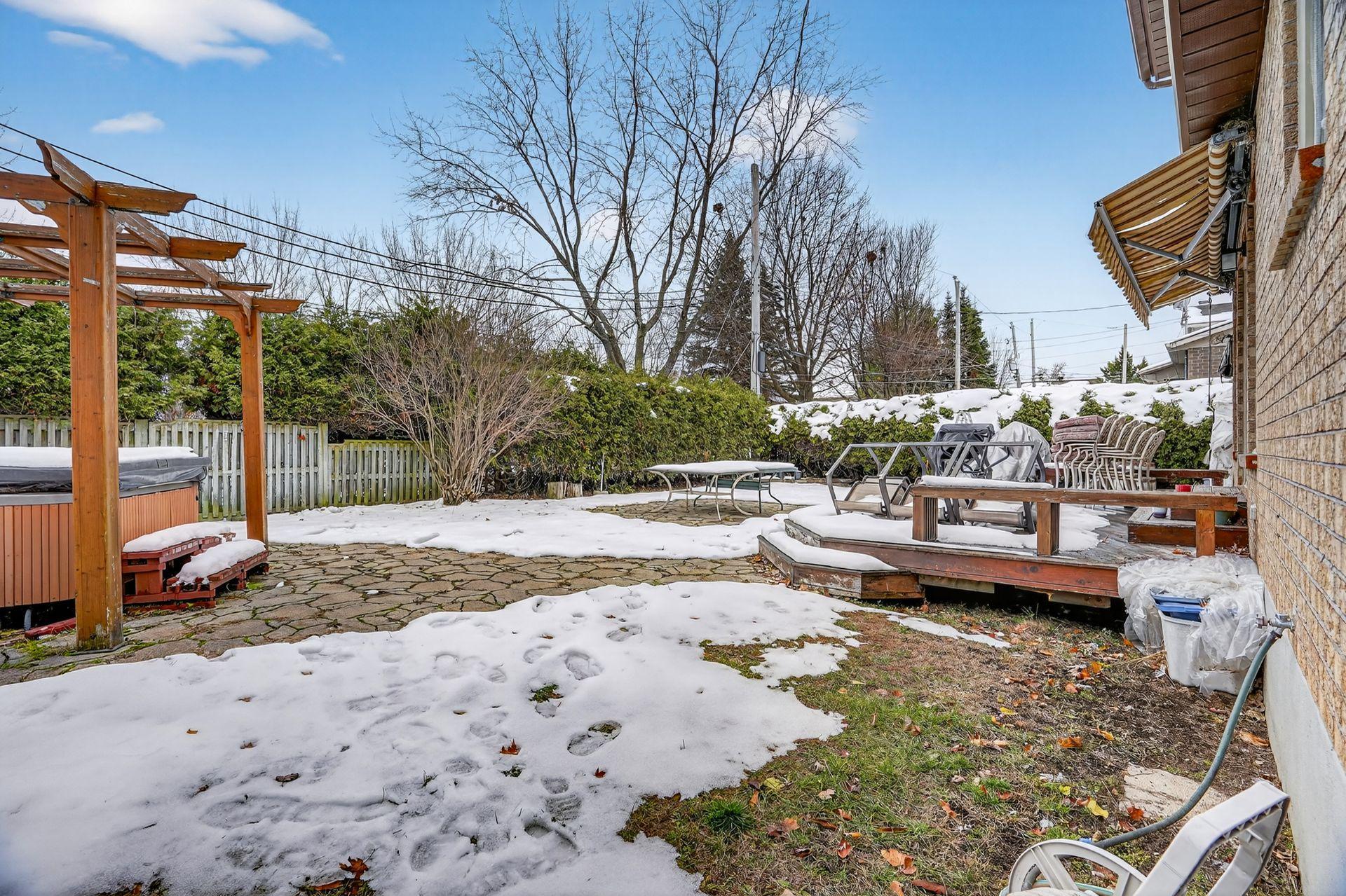 









560


Rue Maugue

,
Montréal (L'Île-Bizard/Sainte-Geneviève),




QC
H9C2T4

