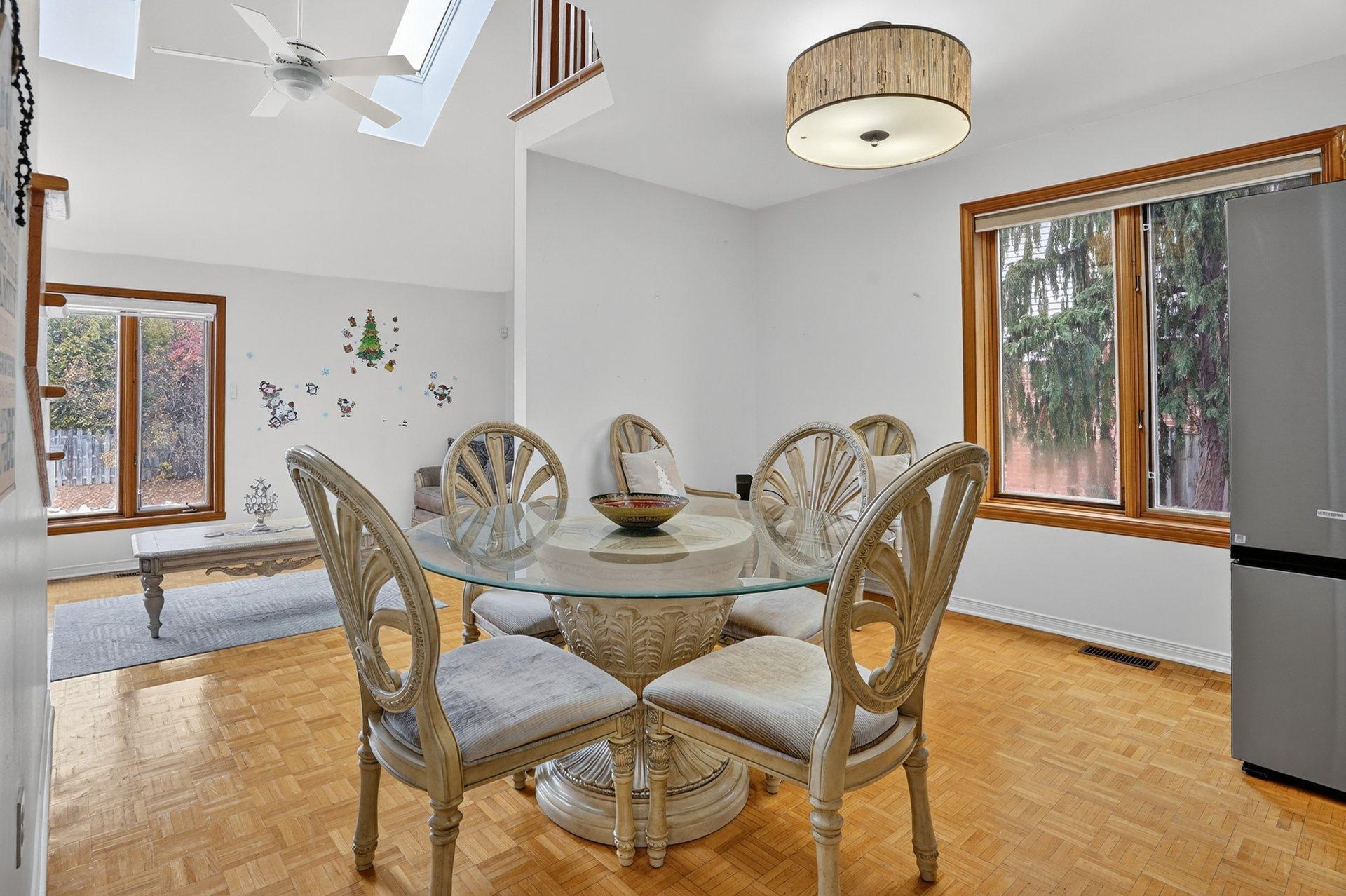 









560


Rue Maugue

,
Montréal (L'Île-Bizard/Sainte-Geneviève),




QC
H9C2T4

