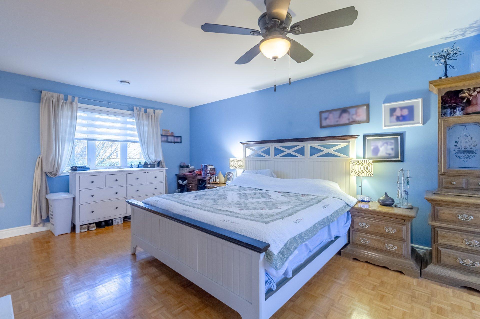 









895


Rue Ravel

,
Brossard,




QC
J4X2L3

