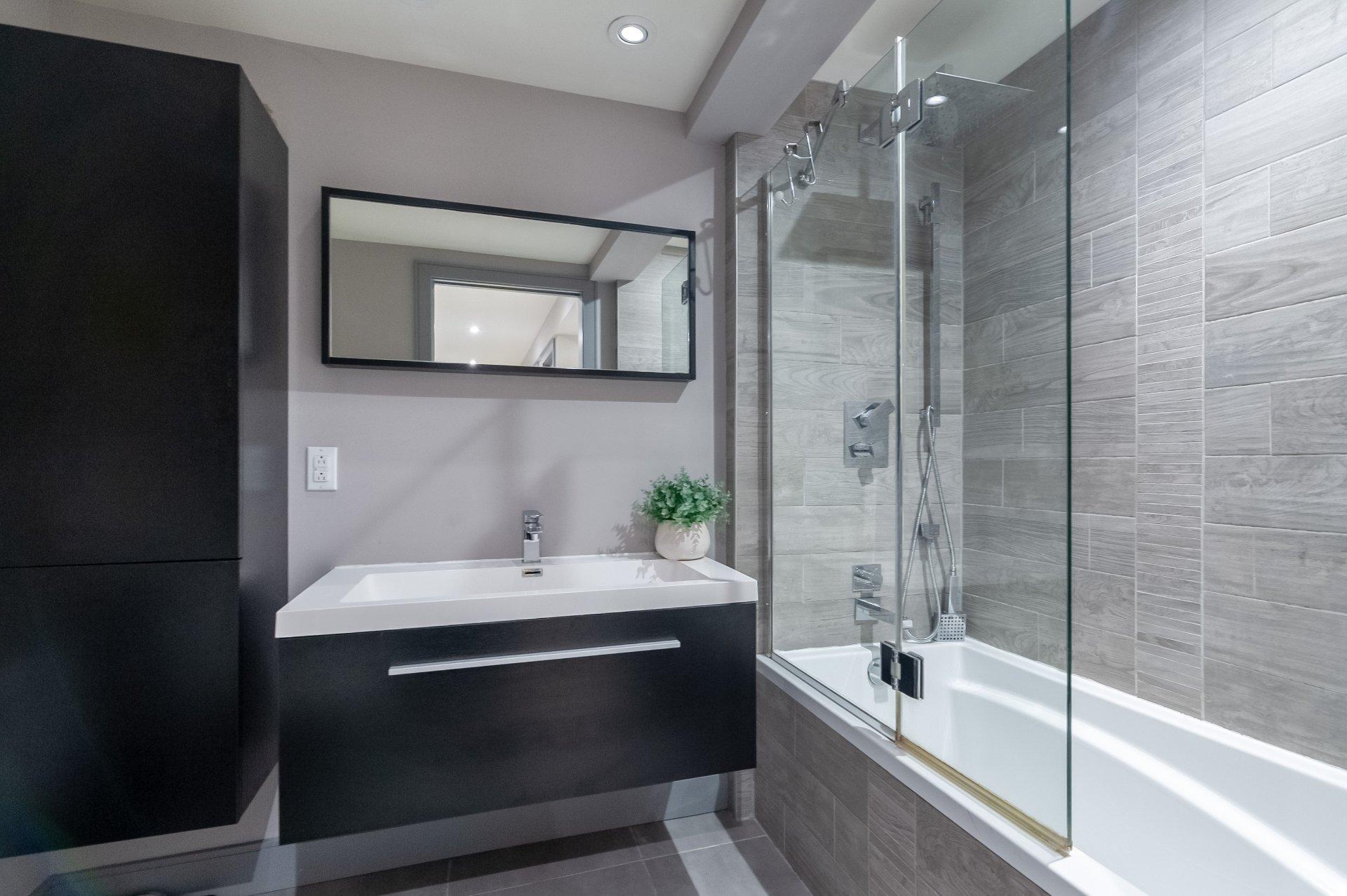 









895


Rue Ravel

,
Brossard,




QC
J4X2L3

