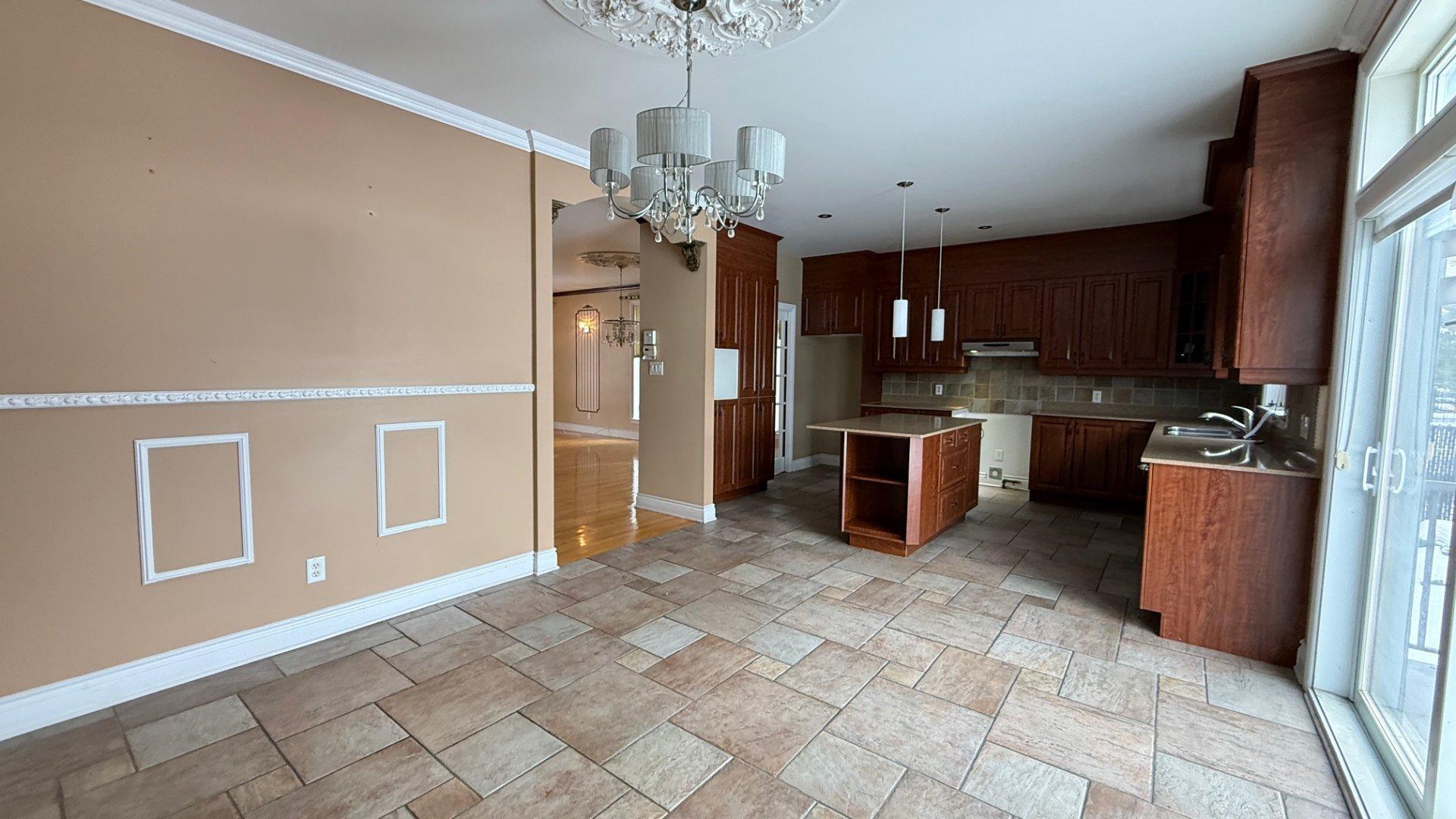 









181


Crois. Gilles-Lecourt

,
Terrebonne (Lachenaie),




QC
J6V1S4

