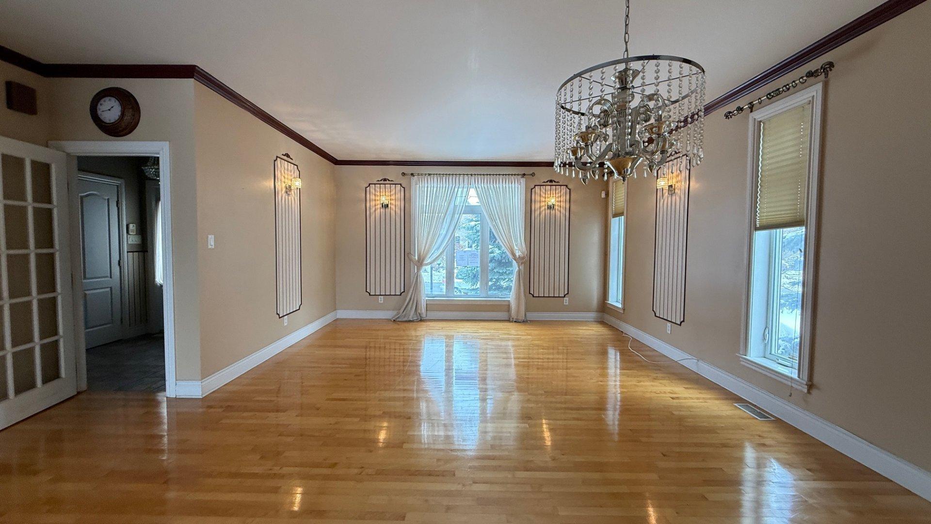 









181


Crois. Gilles-Lecourt

,
Terrebonne (Lachenaie),




QC
J6V1S4

