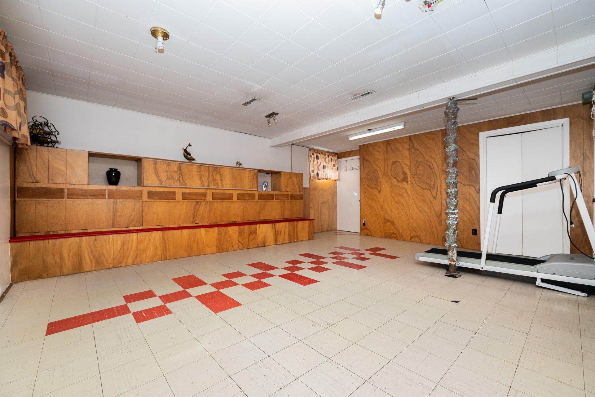 









4517


8e Rue

,
Laval (Chomedey),




QC
H7W2A3

