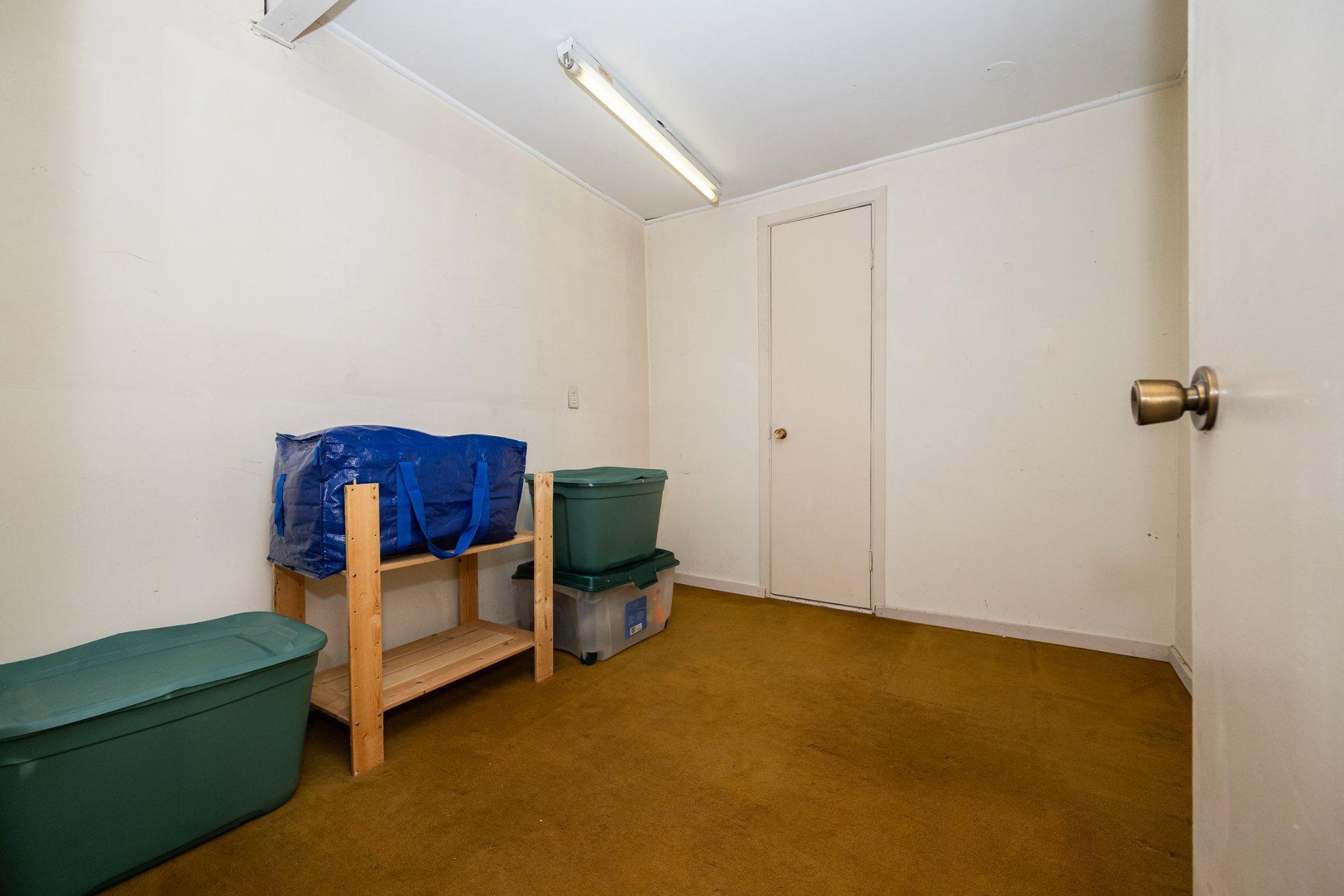 









4517


8e Rue

,
Laval (Chomedey),




QC
H7W2A3

