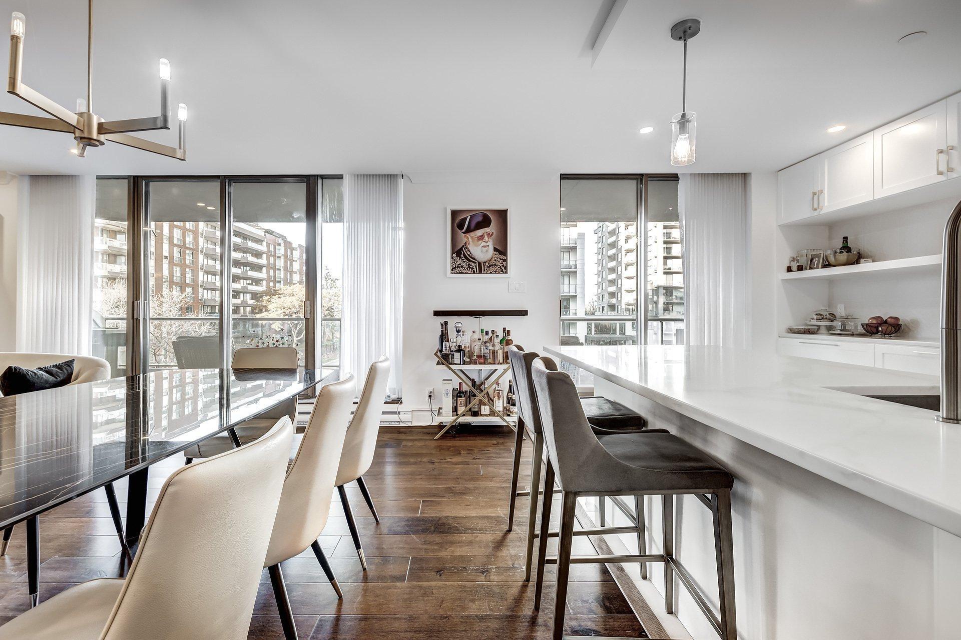 









5850


Av. Marc-Chagall

, 303,
Côte-Saint-Luc,




QC
H4M3H2

