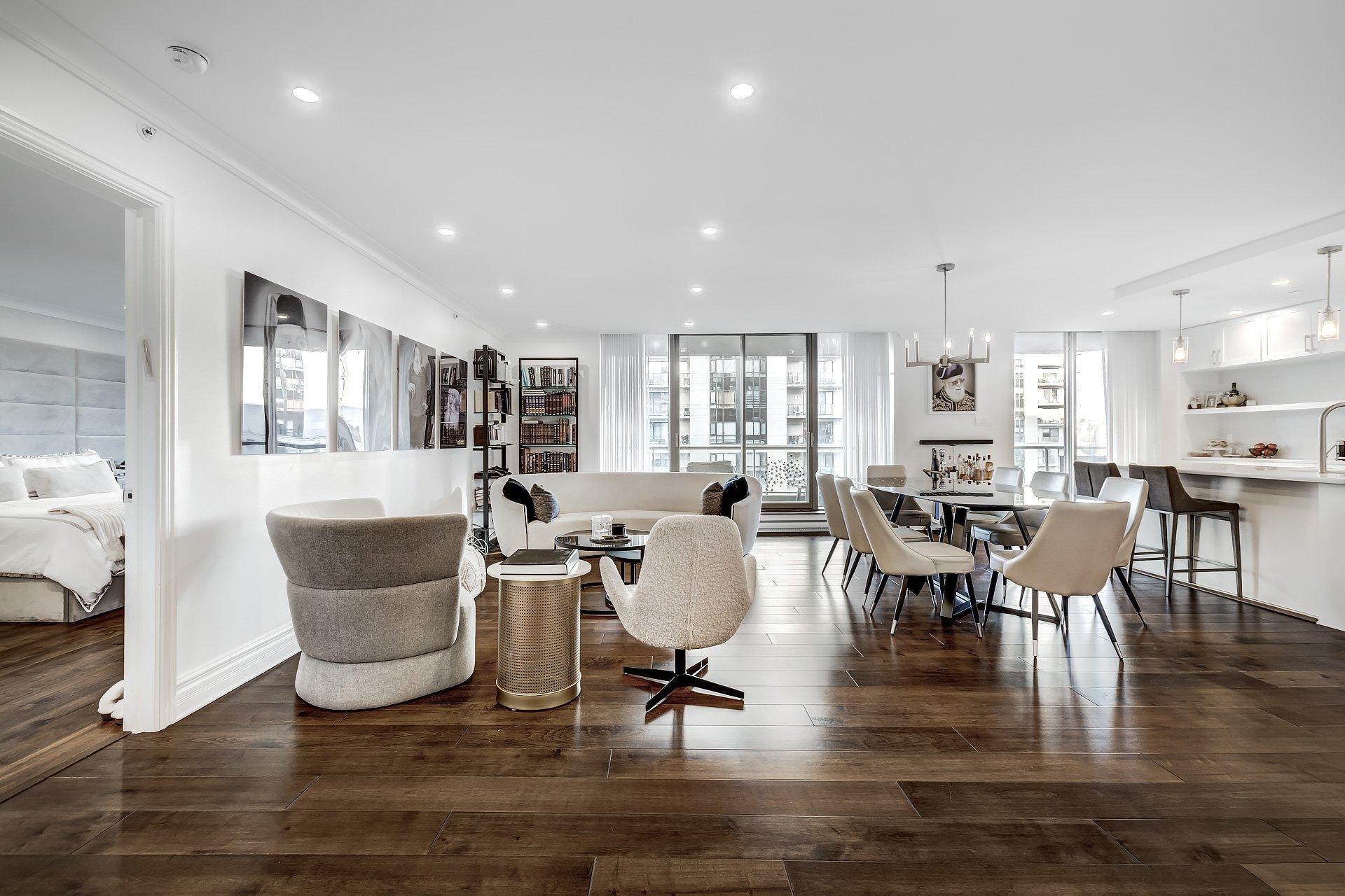 









5850


Av. Marc-Chagall

, 303,
Côte-Saint-Luc,




QC
H4M3H2

