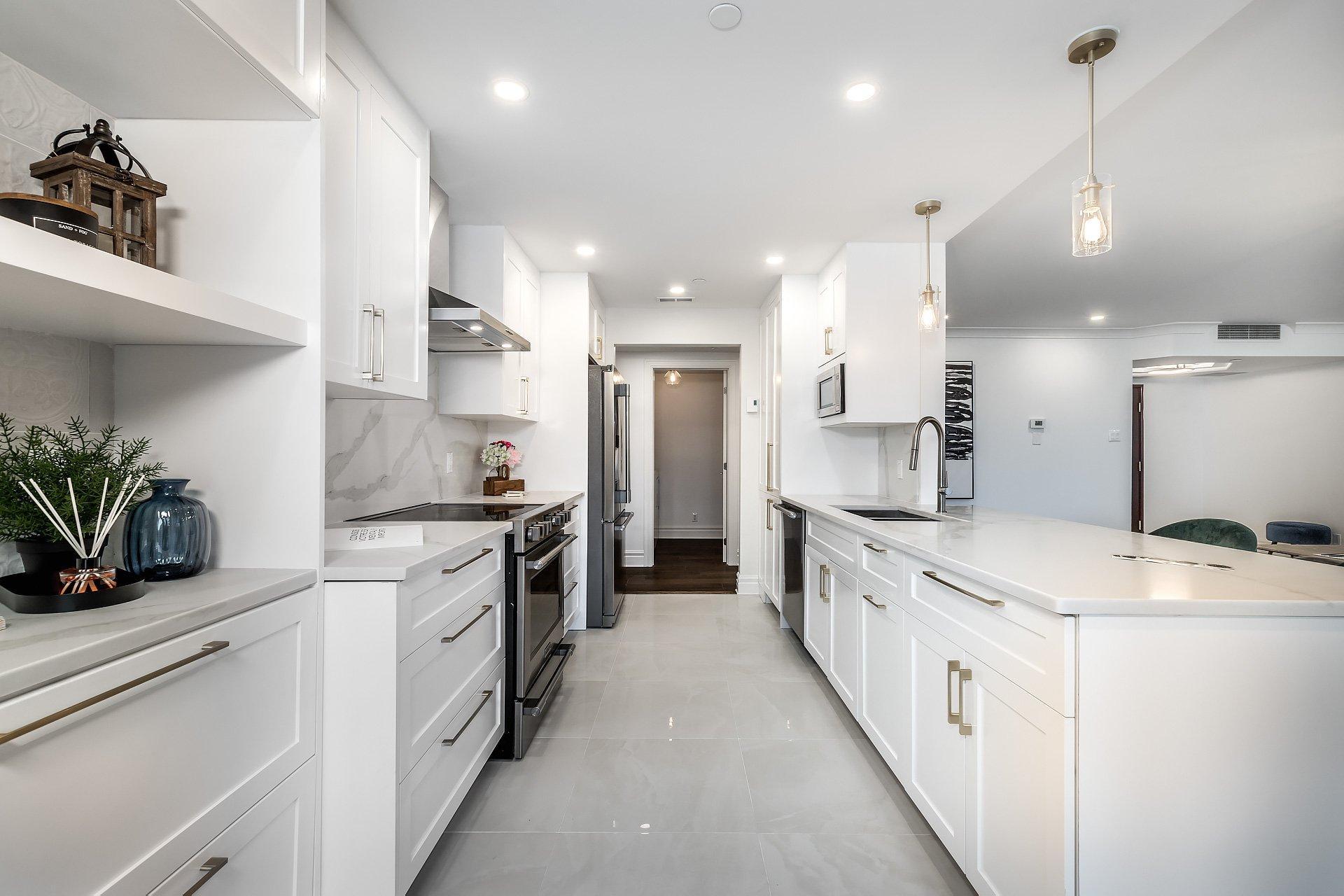 









5850


Av. Marc-Chagall

, 303,
Côte-Saint-Luc,




QC
H4M3H2

