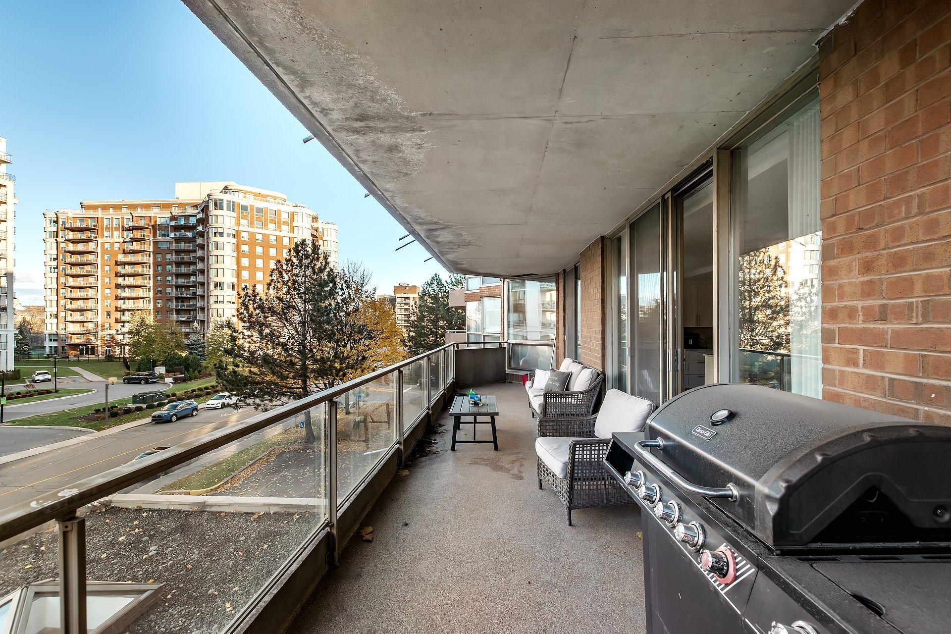 









5850


Av. Marc-Chagall

, 303,
Côte-Saint-Luc,




QC
H4M3H2

