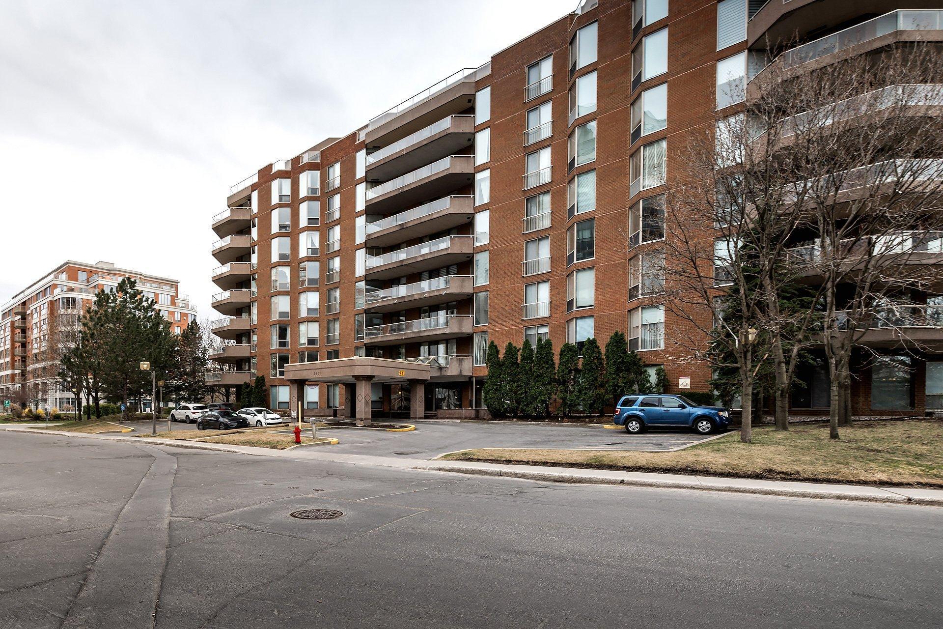 









5850


Av. Marc-Chagall

, 303,
Côte-Saint-Luc,




QC
H4M3H2

