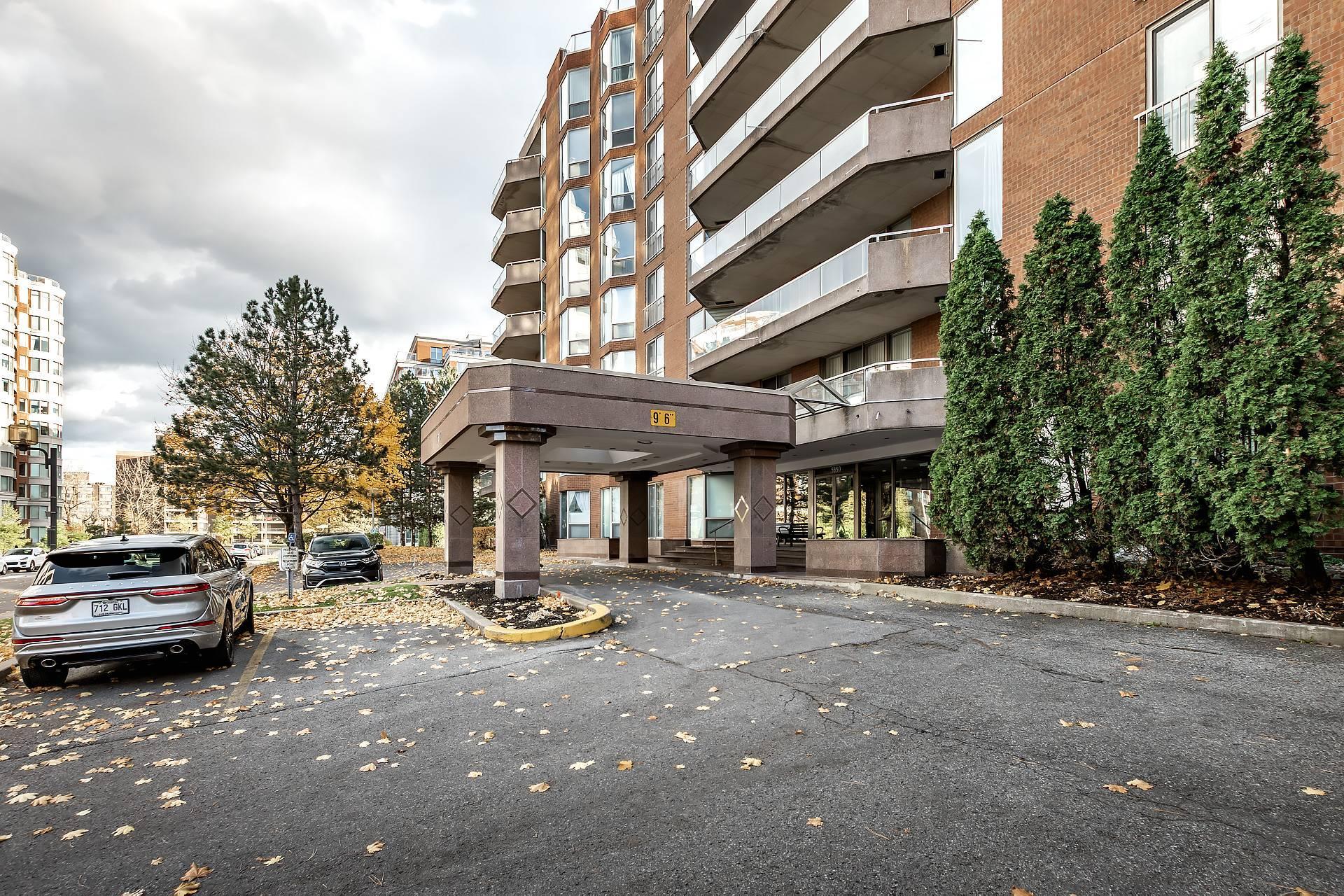 









5850


Av. Marc-Chagall

, 303,
Côte-Saint-Luc,




QC
H4M3H2

