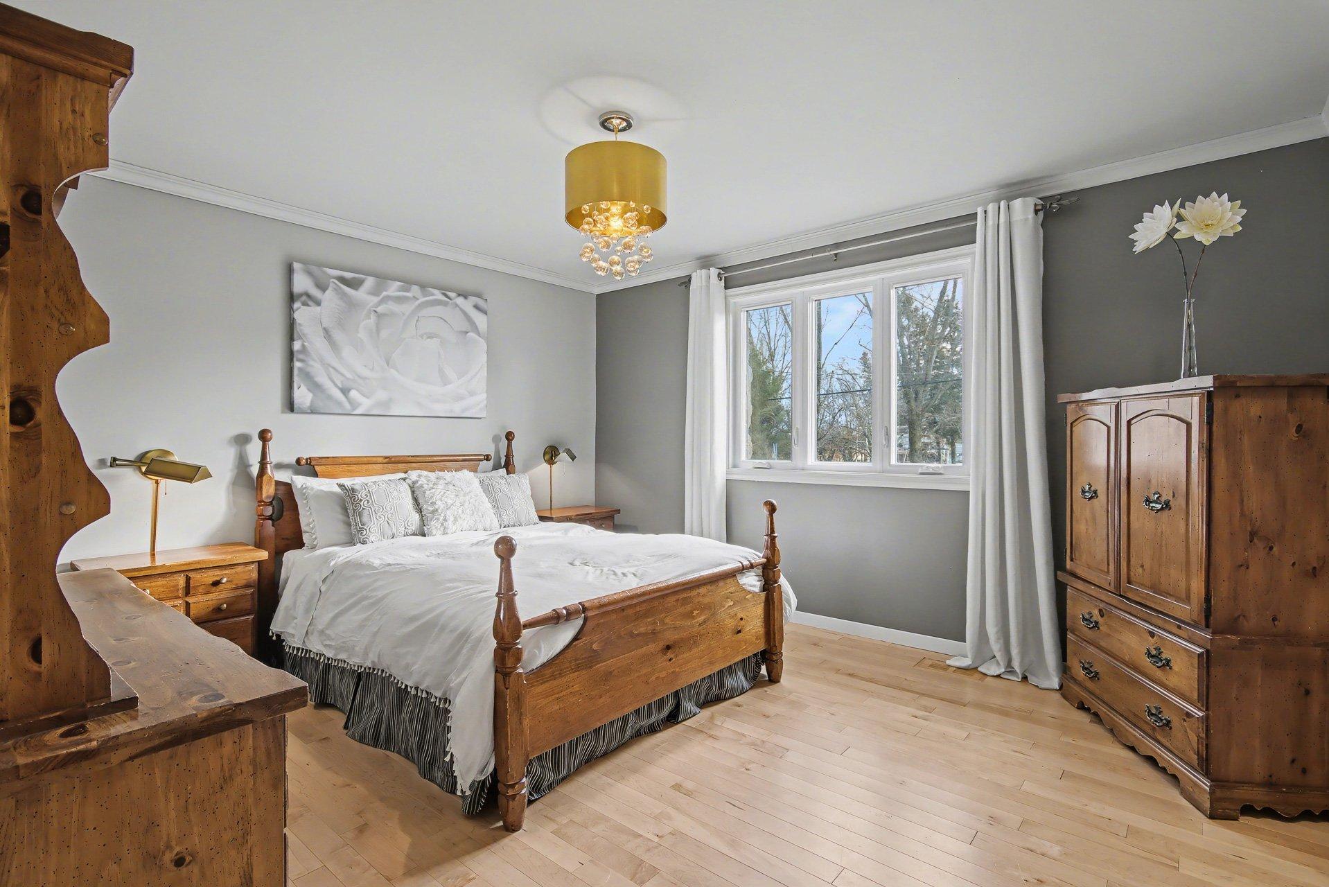 









480


Rue Brisebois

,
Saint-Jean-sur-Richelieu,




QC
J2Y0A4

