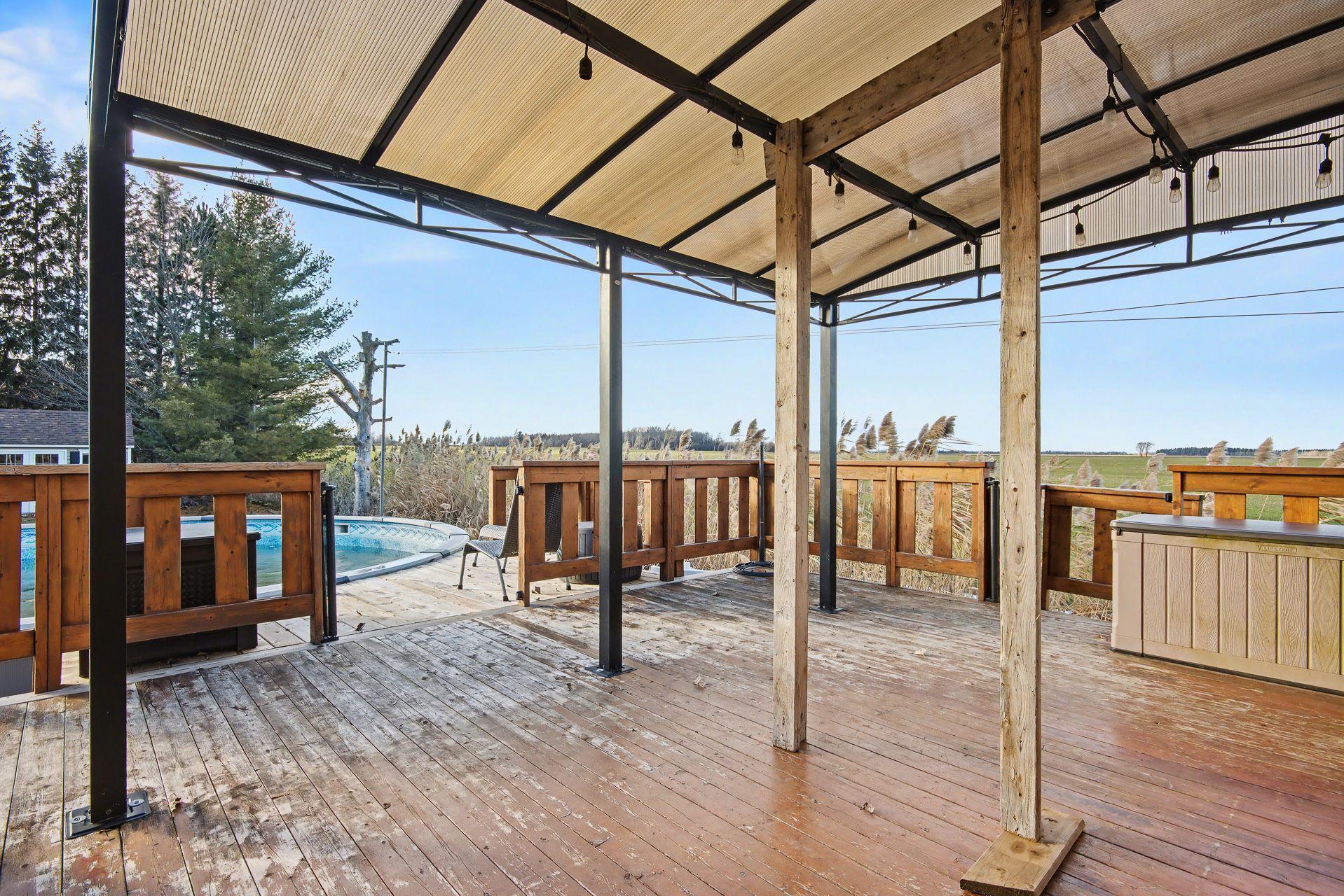 









480


Rue Brisebois

,
Saint-Jean-sur-Richelieu,




QC
J2Y0A4

