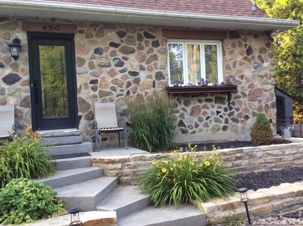 









480


Rue Brisebois

,
Saint-Jean-sur-Richelieu,




QC
J2Y0A4

