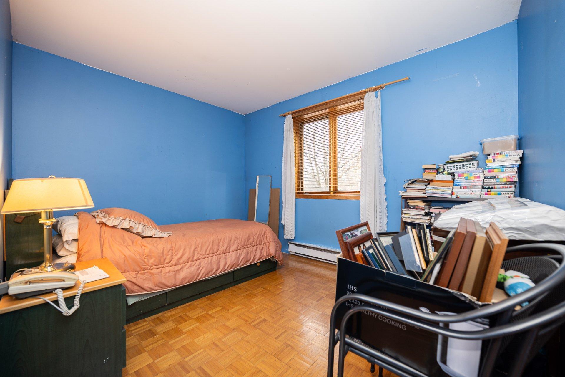 









1305


Ch. du Bord-de-l'Eau

, 3,
Laval (Sainte-Dorothée),




QC
H7X1B9

