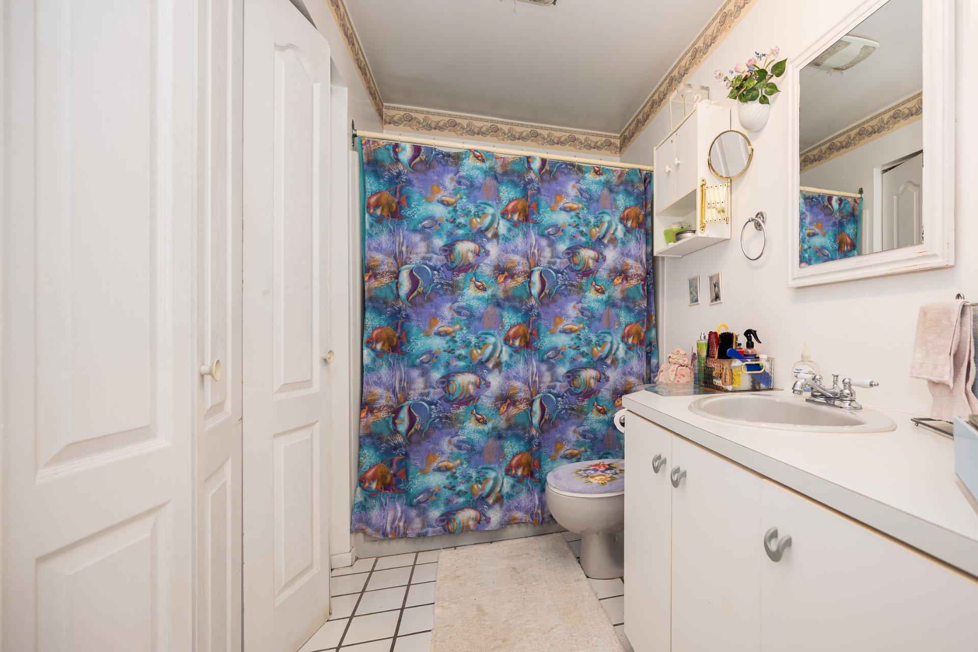 









1305


Ch. du Bord-de-l'Eau

, 3,
Laval (Sainte-Dorothée),




QC
H7X1B9

